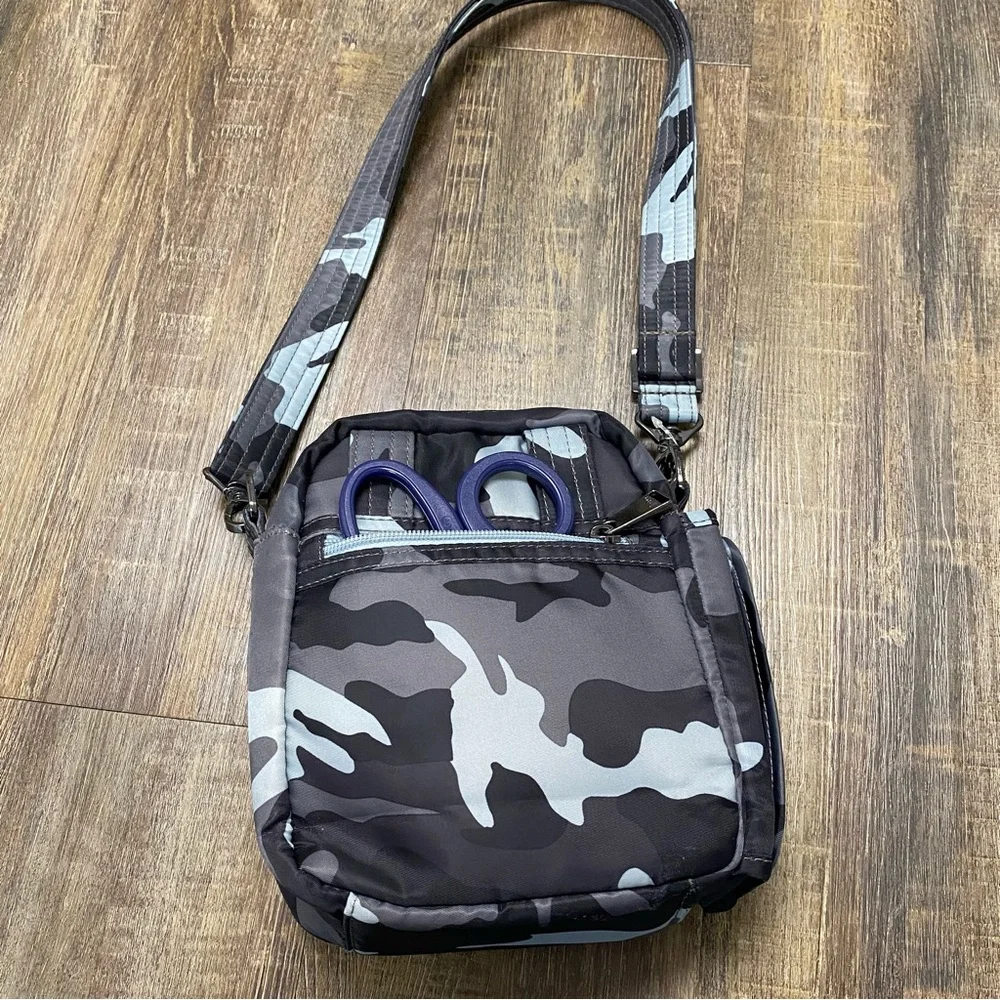 Lug Can Can Black and Gray Messenger Bag Camouflage Design‎ Hiking Camping NWOT